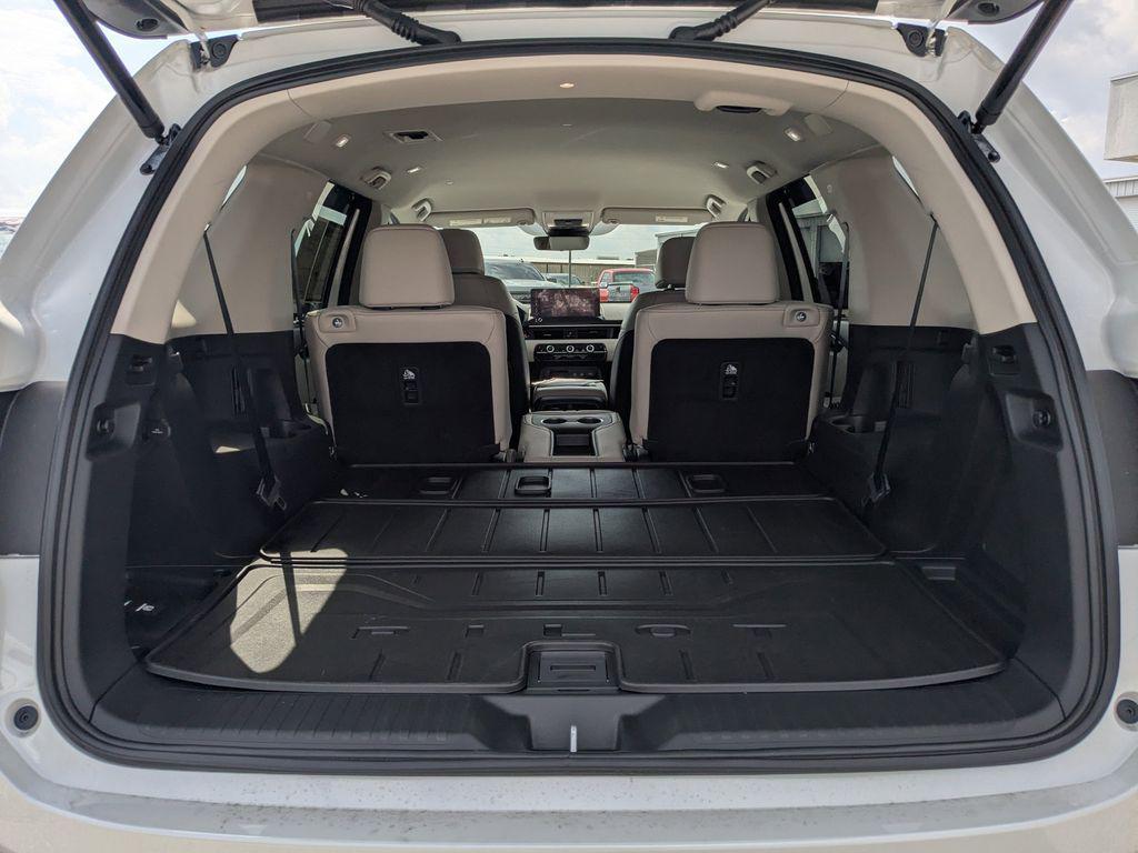 used 2026 Honda Pilot car, priced at $41,974