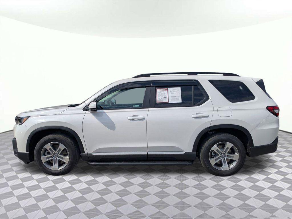 used 2026 Honda Pilot car, priced at $41,974