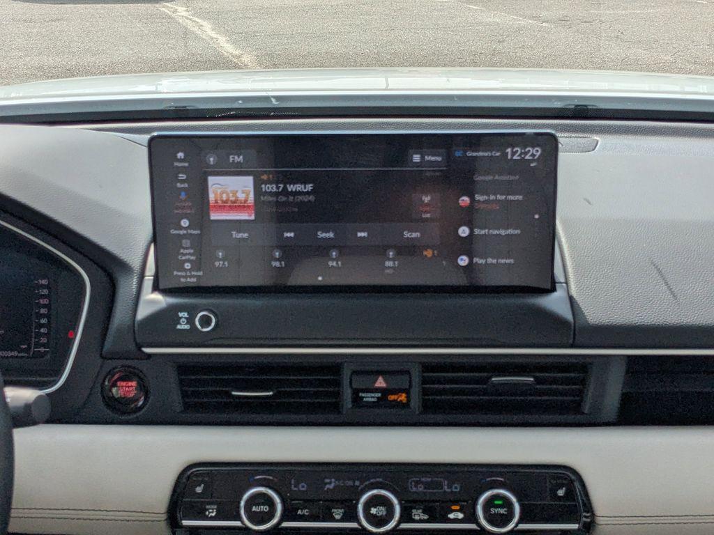 used 2026 Honda Pilot car, priced at $41,974