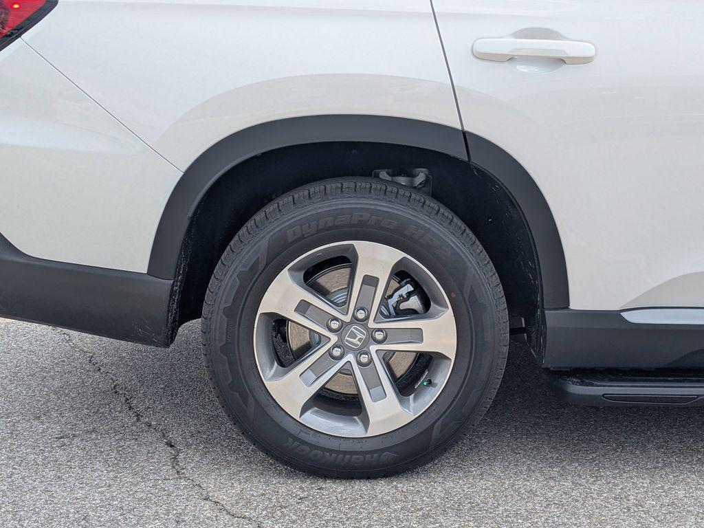 used 2026 Honda Pilot car, priced at $41,974