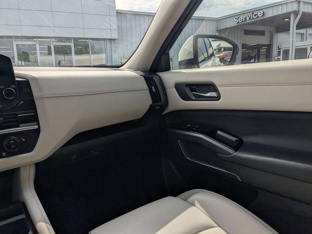 used 2023 Nissan Pathfinder car, priced at $33,177