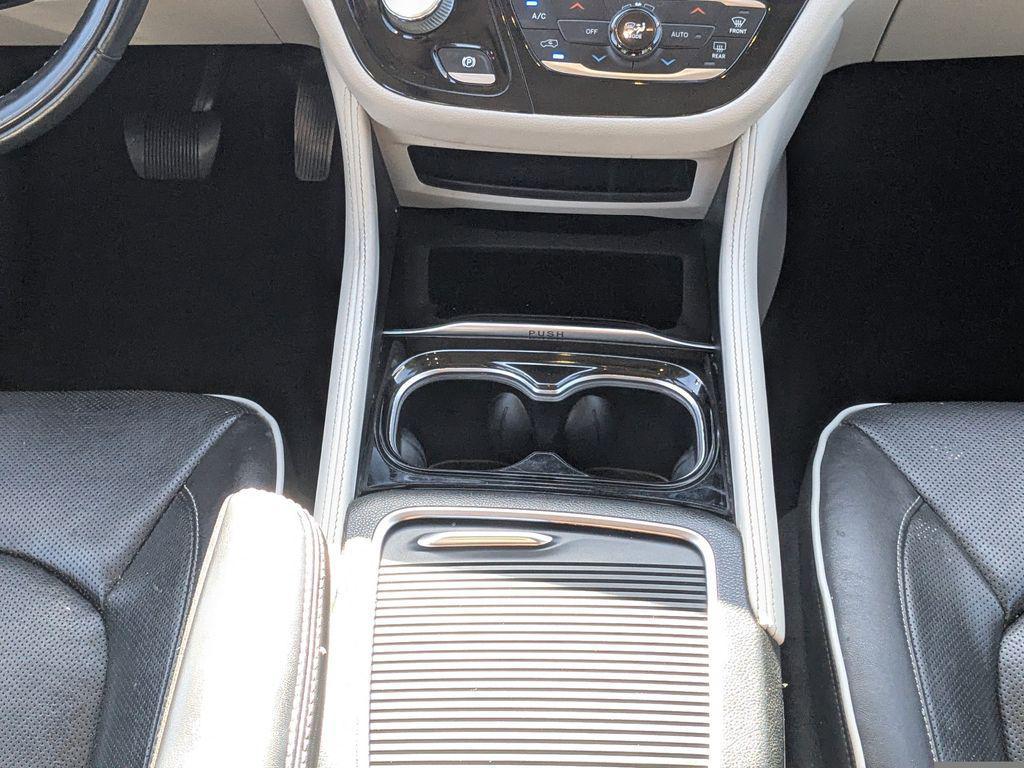 used 2022 Chrysler Pacifica car, priced at $21,005