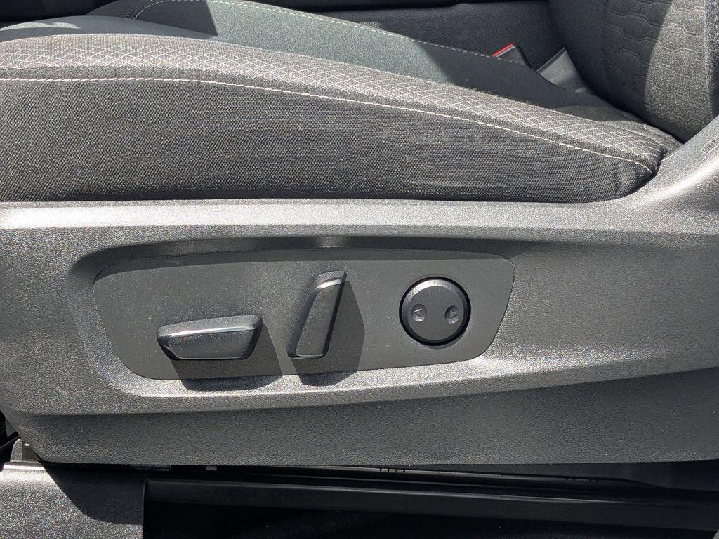 used 2025 Nissan Pathfinder car, priced at $30,128