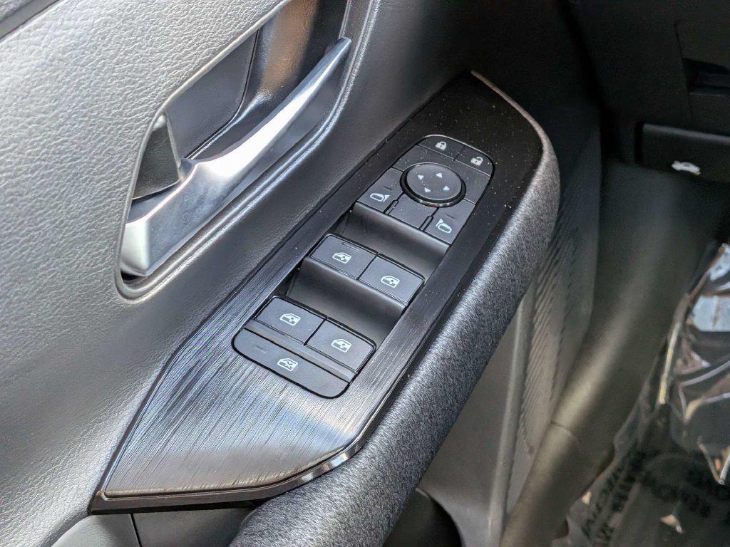 new 2027 Nissan Kicks car, priced at $27,440