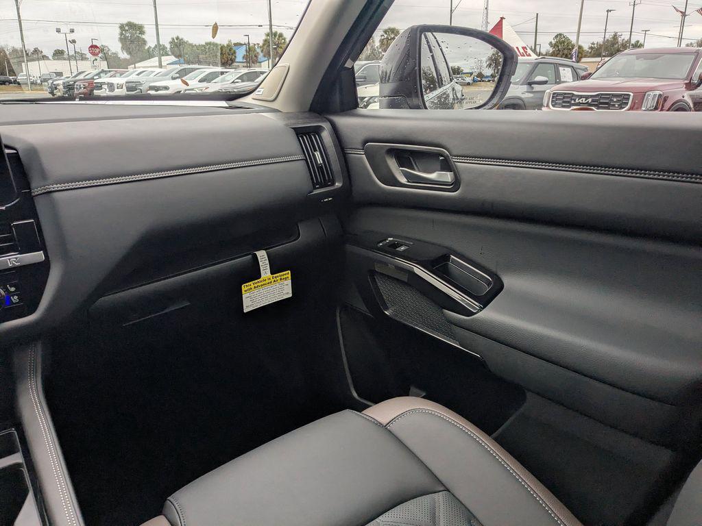 new 2026 Nissan Pathfinder car, priced at $48,870