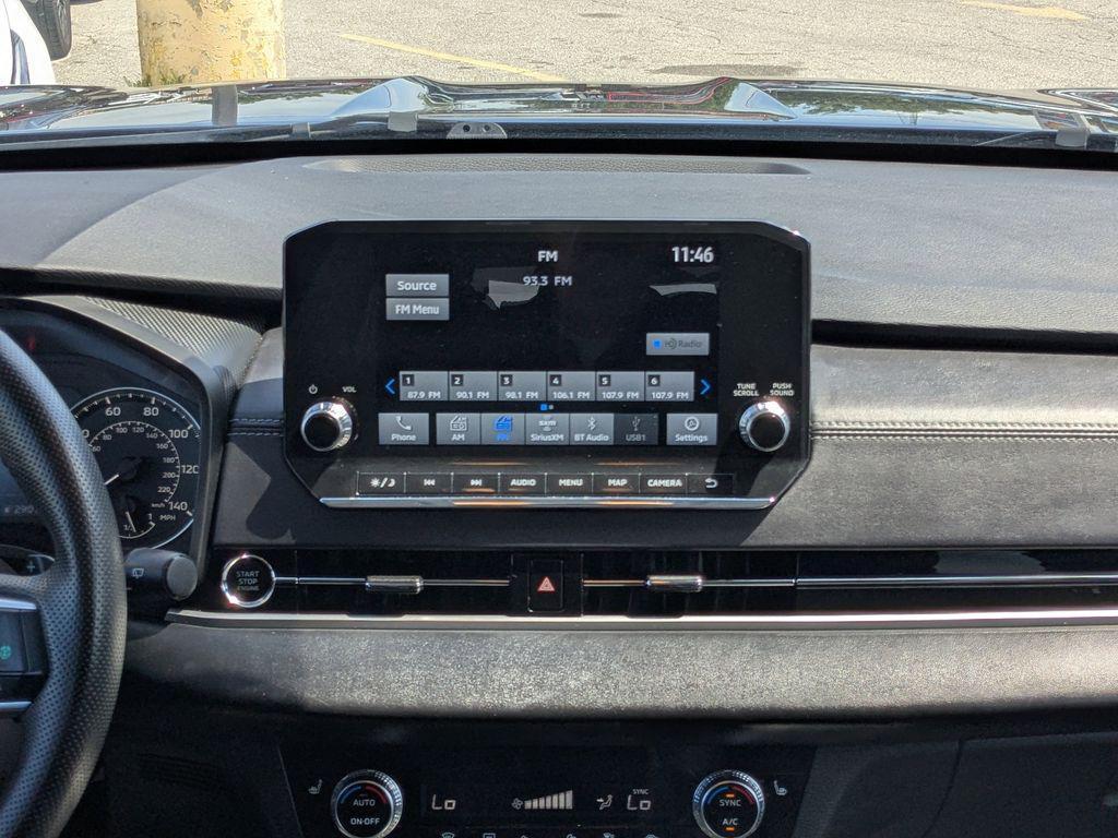 used 2024 Mitsubishi Outlander car, priced at $23,100