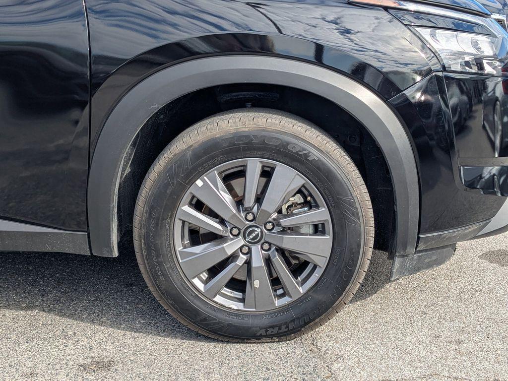 used 2025 Nissan Pathfinder car, priced at $28,167