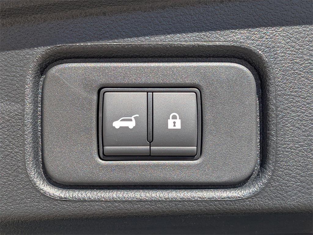 new 2025 Nissan Pathfinder car, priced at $35,645