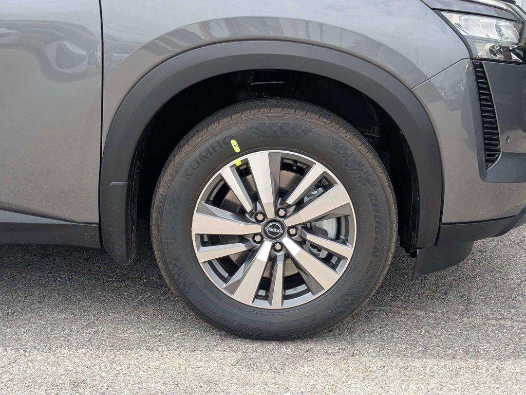 new 2026 Nissan Pathfinder car, priced at $40,250