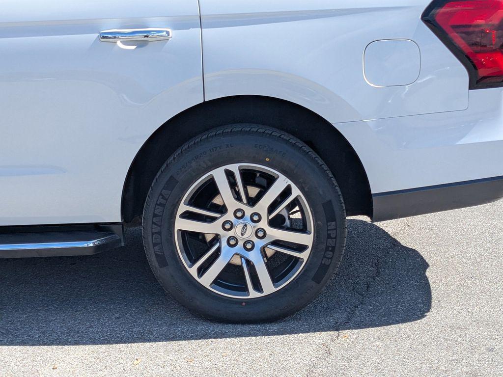 used 2023 Ford Expedition car, priced at $37,987