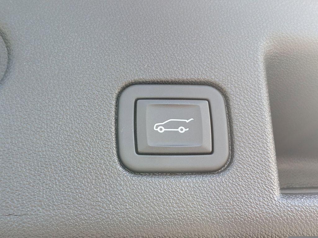 used 2024 Chevrolet Equinox car, priced at $24,131