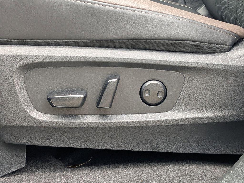 new 2026 Nissan Pathfinder car, priced at $49,628