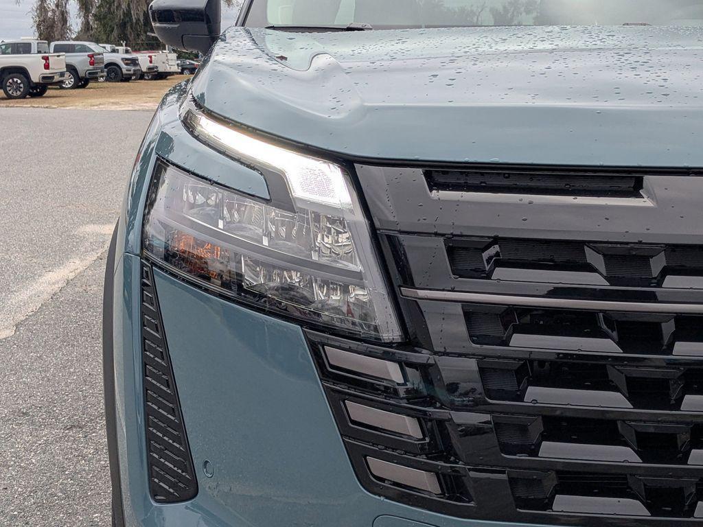 new 2026 Nissan Pathfinder car, priced at $49,628