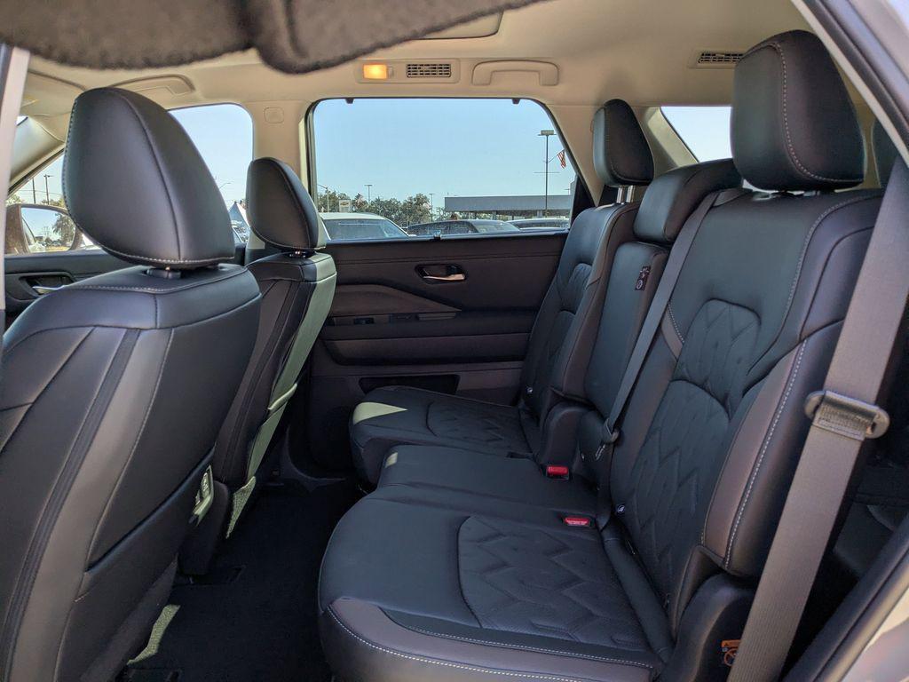 new 2026 Nissan Pathfinder car, priced at $47,271