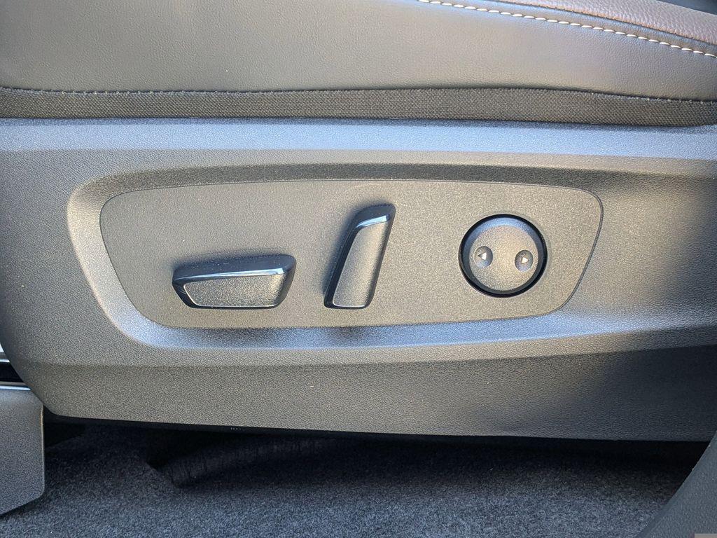 new 2026 Nissan Pathfinder car, priced at $47,271