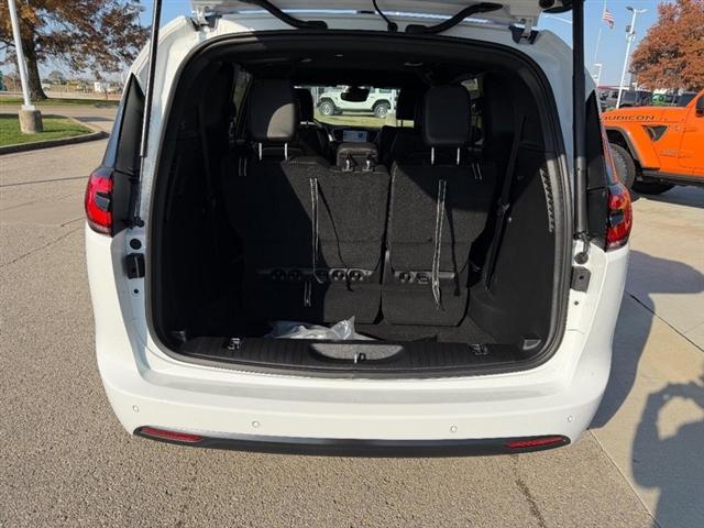 new 2026 Chrysler Pacifica car, priced at $45,690