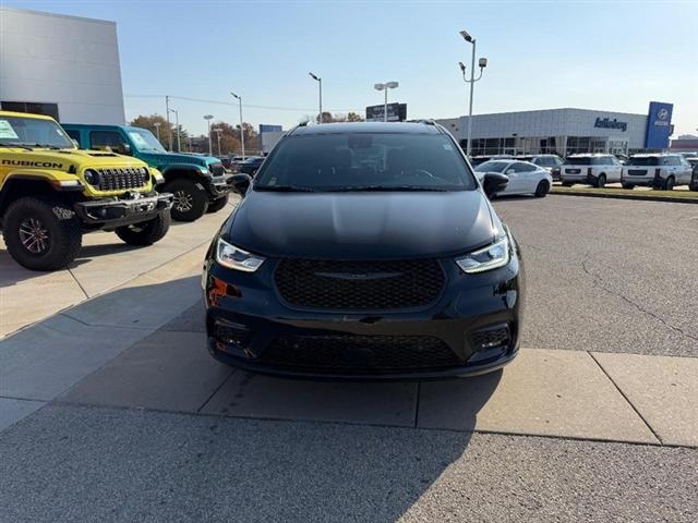new 2026 Chrysler Pacifica car, priced at $45,690