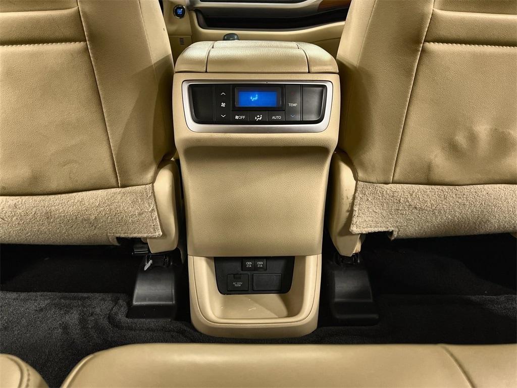 used 2018 Toyota Highlander car, priced at $21,993