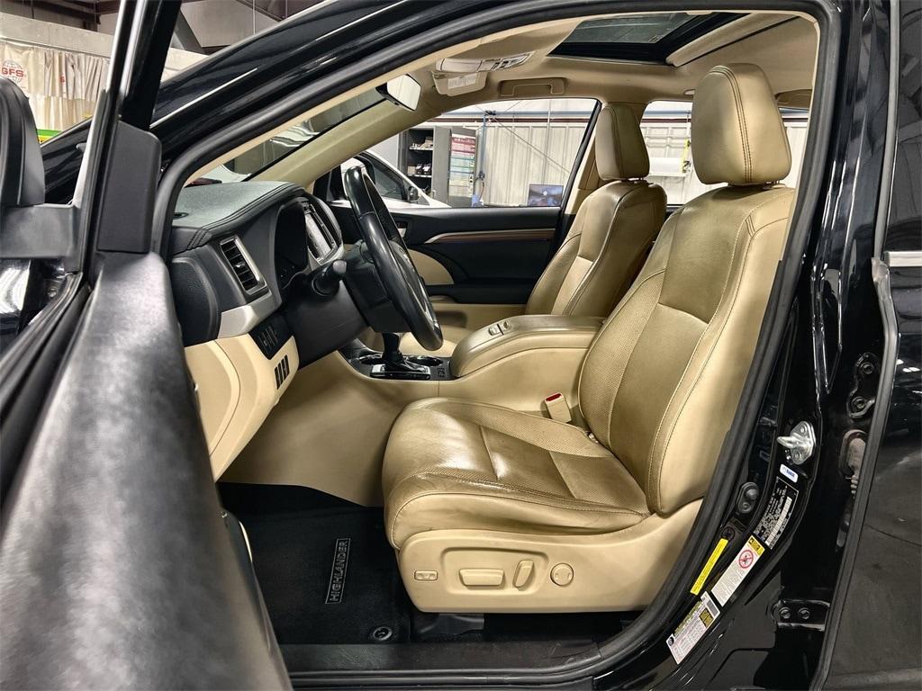 used 2018 Toyota Highlander car, priced at $21,993