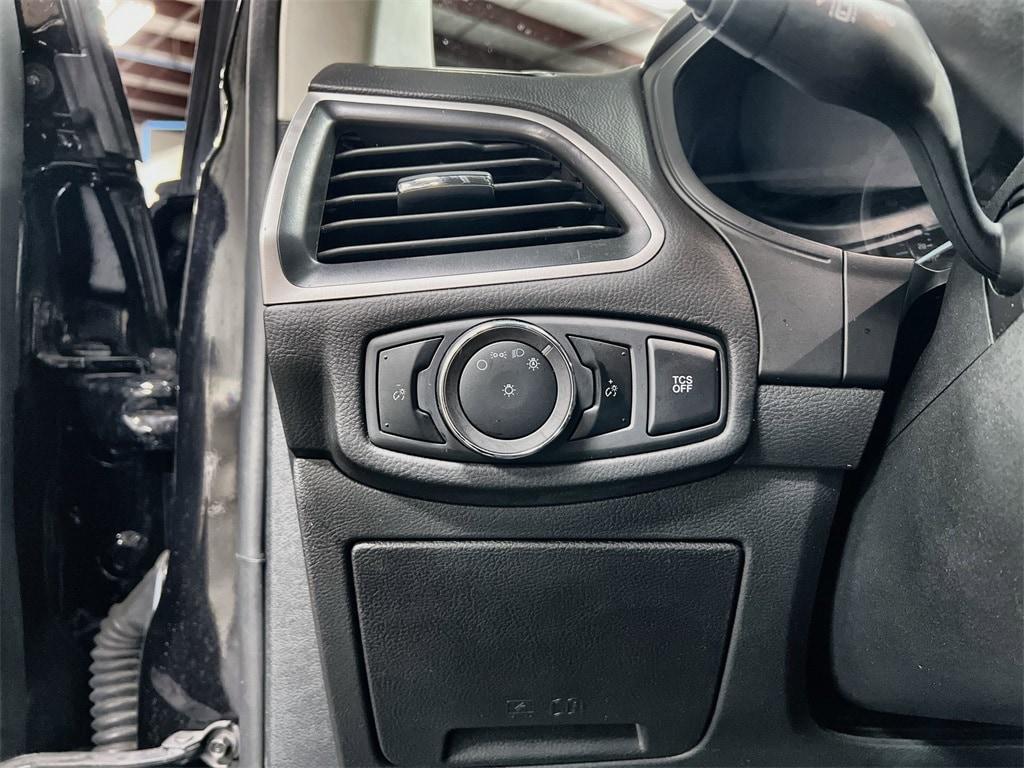 used 2024 Ford Edge car, priced at $22,353