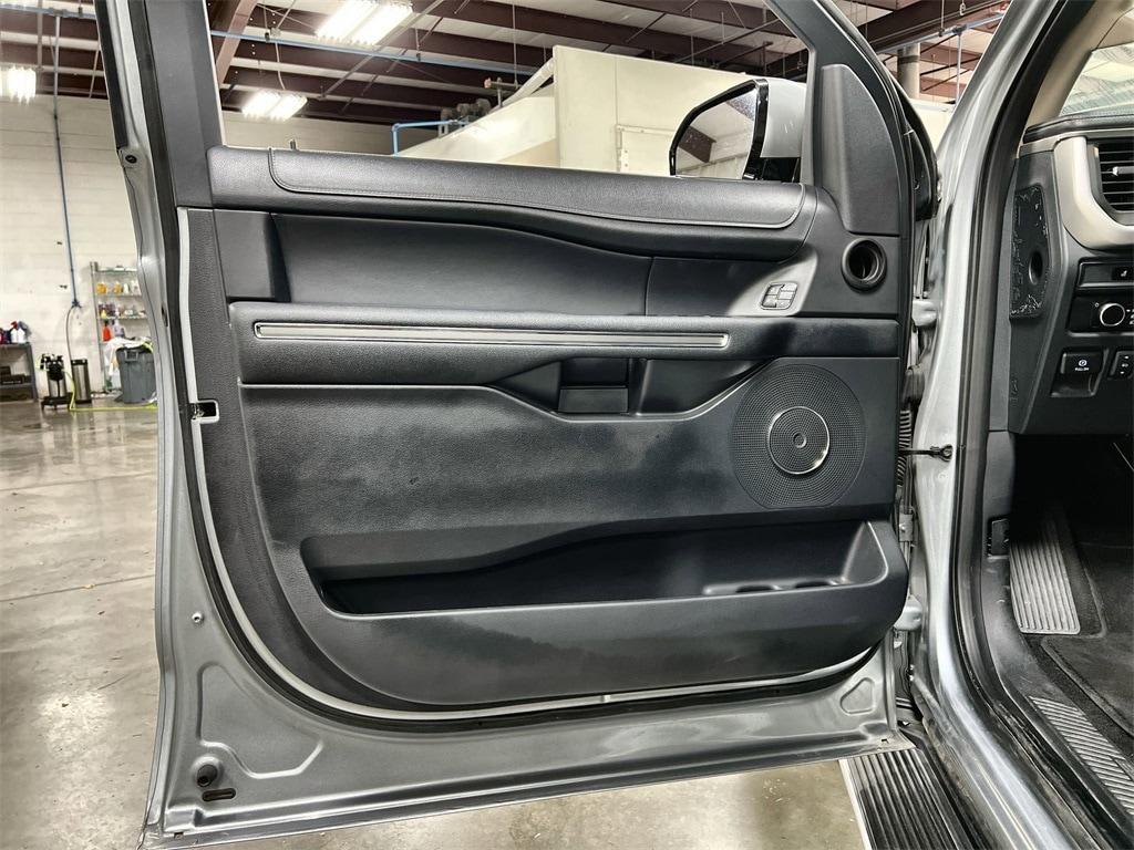 used 2023 Ford Expedition car, priced at $44,521