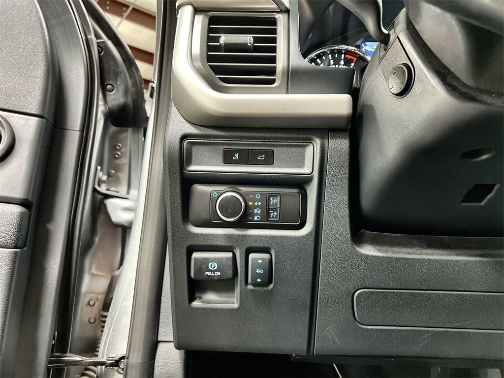 used 2023 Ford Expedition car, priced at $44,521