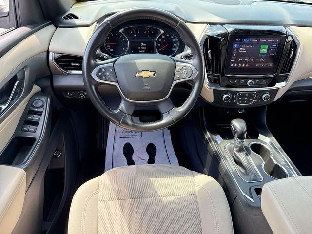 used 2022 Chevrolet Traverse car, priced at $23,389