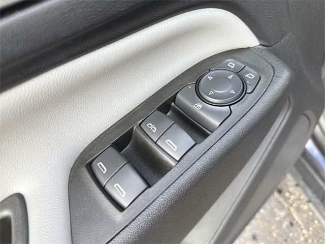 used 2022 Chevrolet Equinox car, priced at $18,990