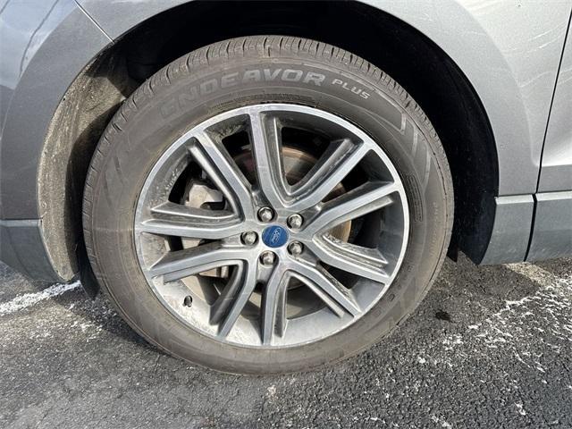 used 2022 Ford Edge car, priced at $17,990