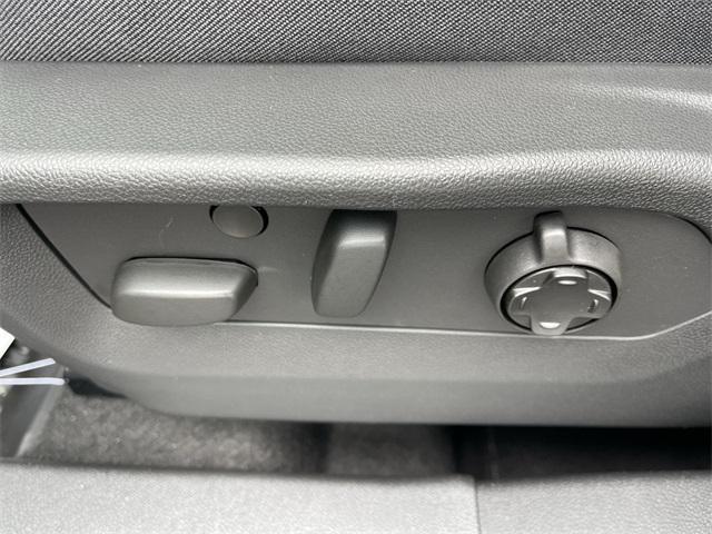 new 2026 Buick Envision car, priced at $51,655