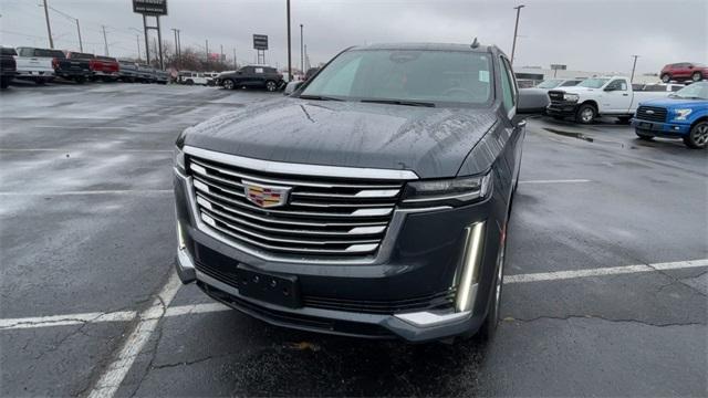 used 2022 Cadillac Escalade ESV car, priced at $62,990