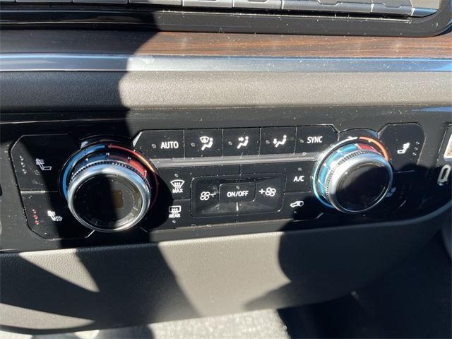 used 2022 GMC Sierra 1500 car, priced at $37,991