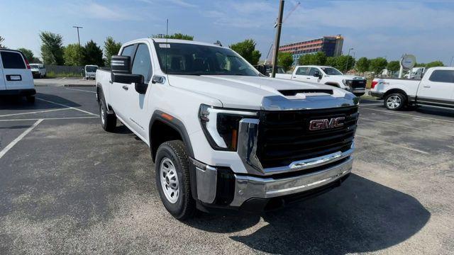 new 2025 GMC Sierra 3500 car, priced at $55,565
