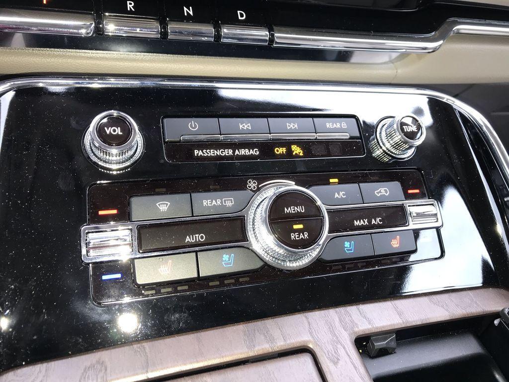 used 2024 Lincoln Navigator car, priced at $74,528