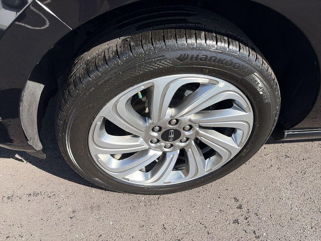 used 2024 Lincoln Navigator car, priced at $68,464