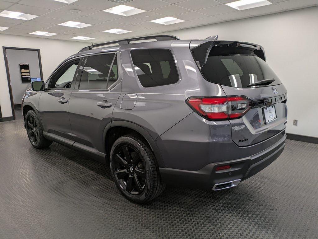used 2025 Honda Pilot car, priced at $47,594