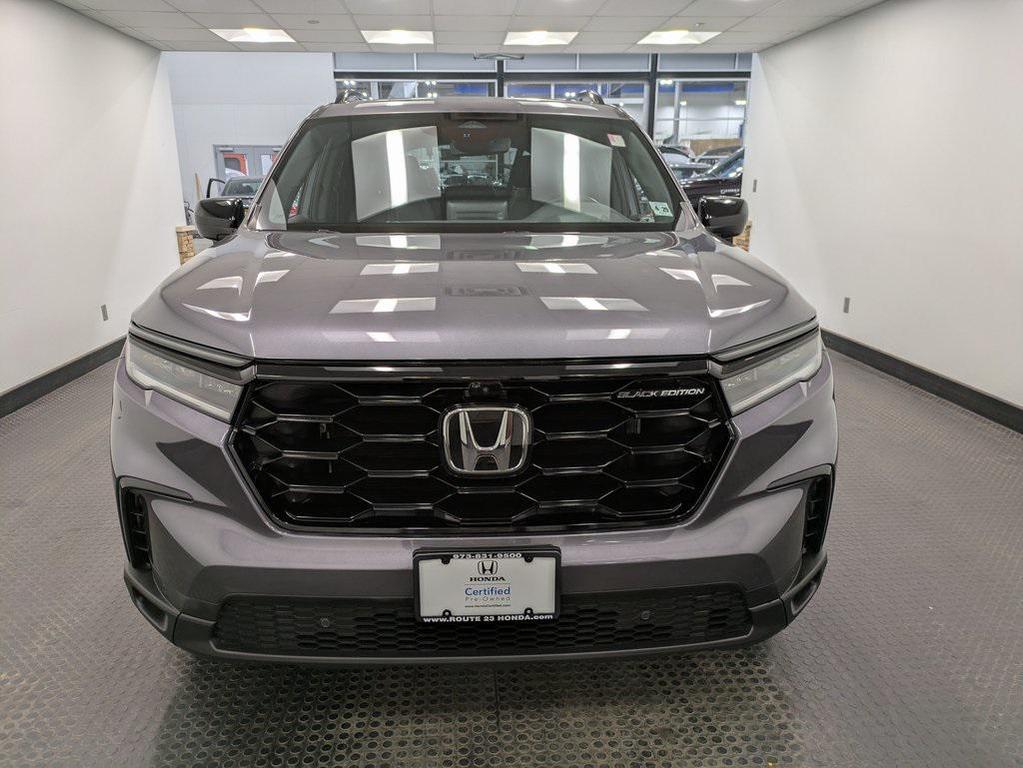 used 2025 Honda Pilot car, priced at $47,594