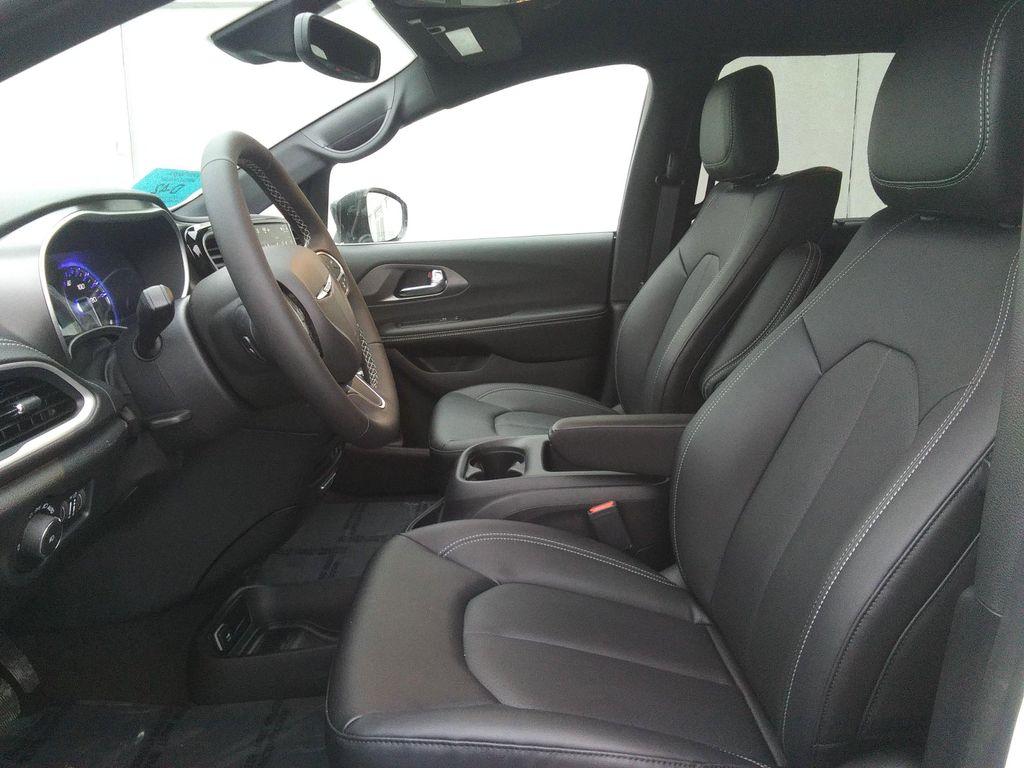 new 2026 Chrysler Pacifica car, priced at $45,977
