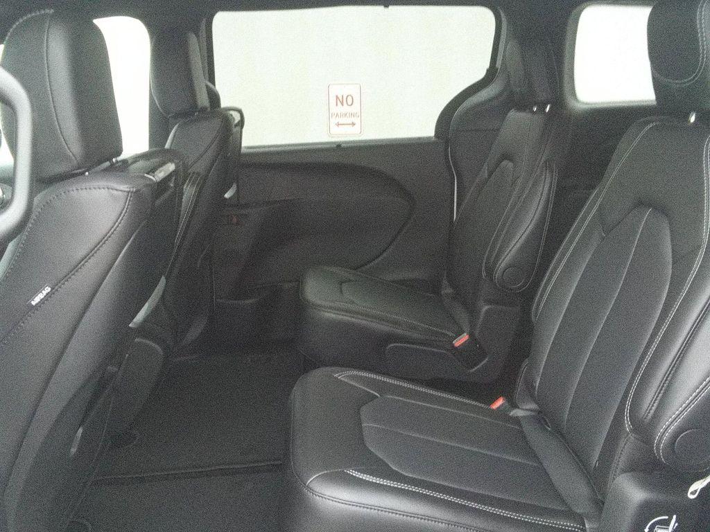 new 2026 Chrysler Pacifica car, priced at $45,977