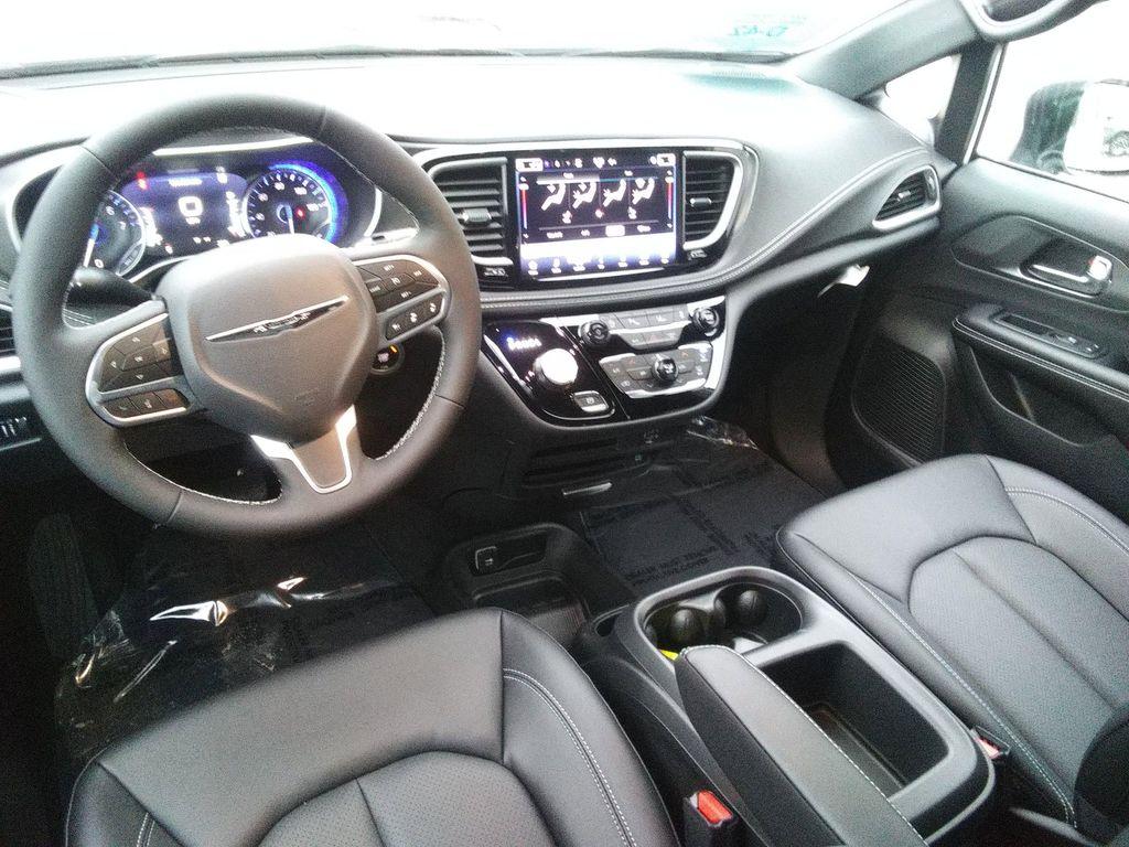 new 2026 Chrysler Pacifica car, priced at $45,977