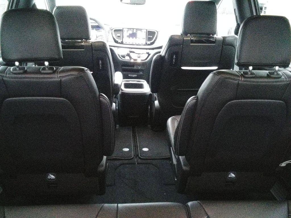 new 2026 Chrysler Pacifica car, priced at $45,977