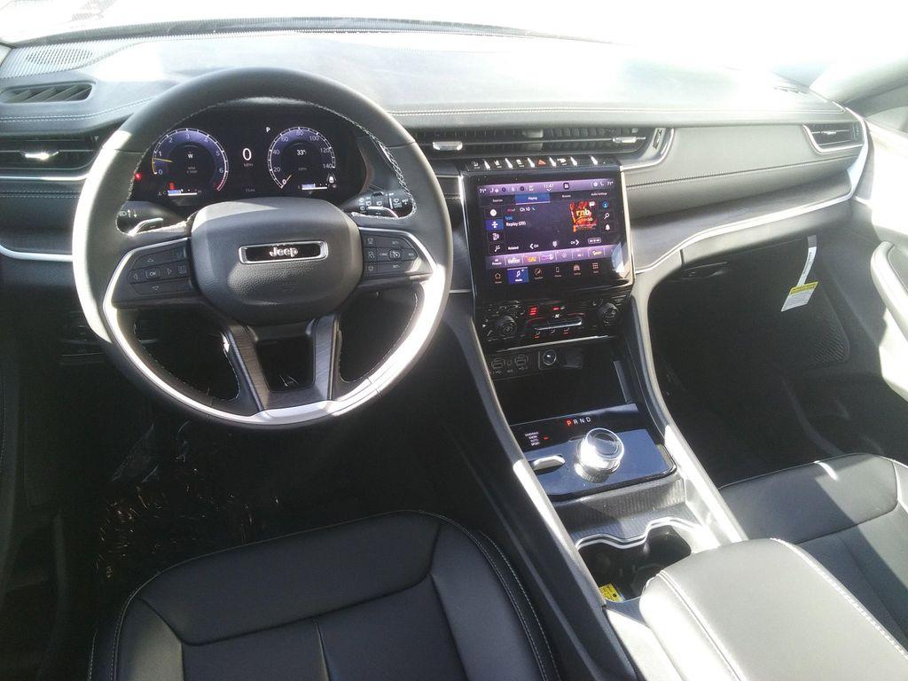 new 2025 Jeep Grand Cherokee L car, priced at $46,977