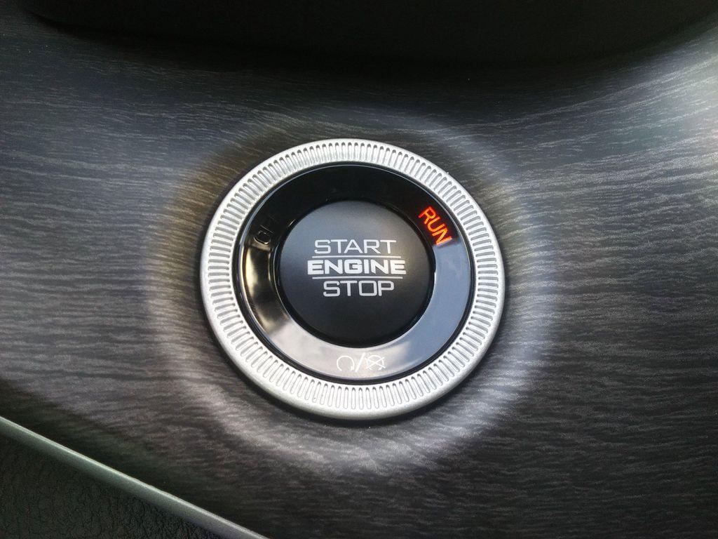 new 2025 Jeep Grand Cherokee L car, priced at $46,977