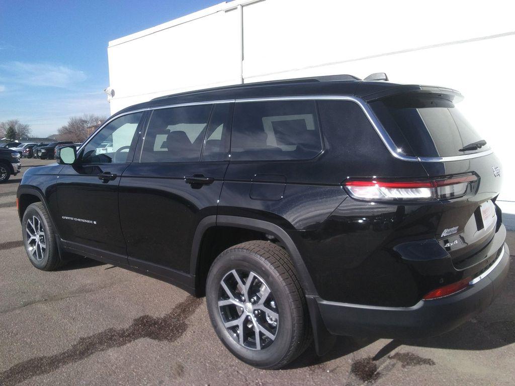 new 2025 Jeep Grand Cherokee L car, priced at $46,977
