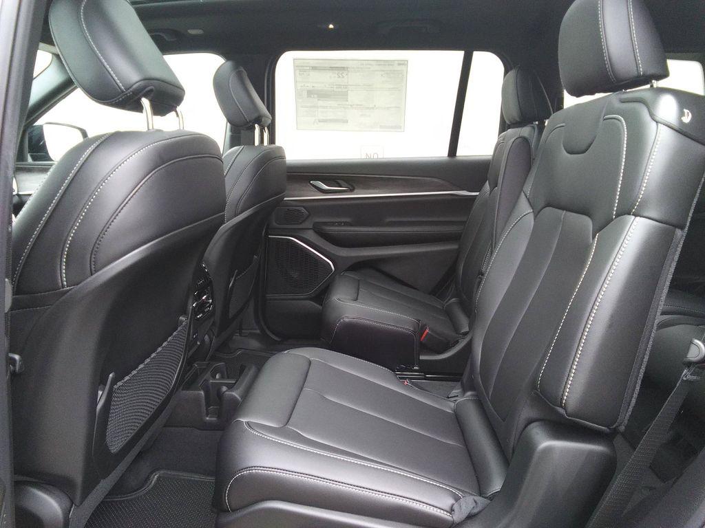 new 2026 Jeep Grand Cherokee L car, priced at $52,977