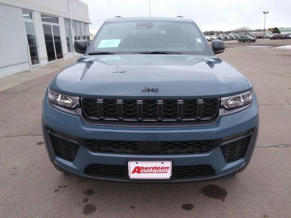 new 2026 Jeep Grand Cherokee L car, priced at $52,977