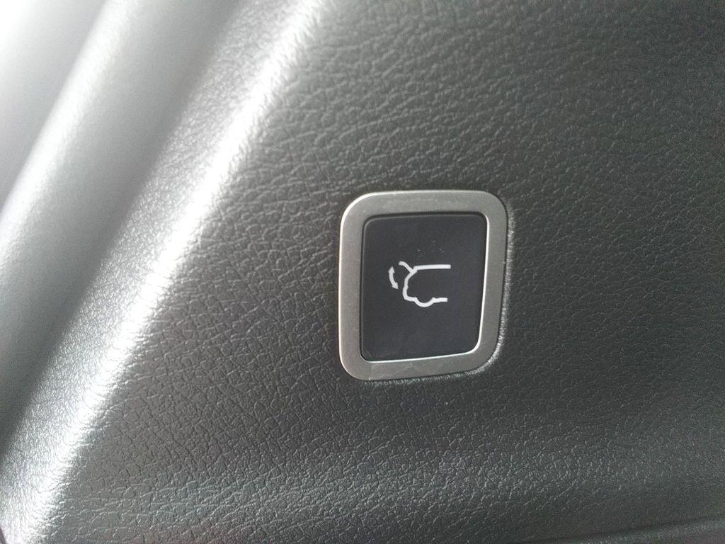 new 2026 Chrysler Pacifica car, priced at $45,977