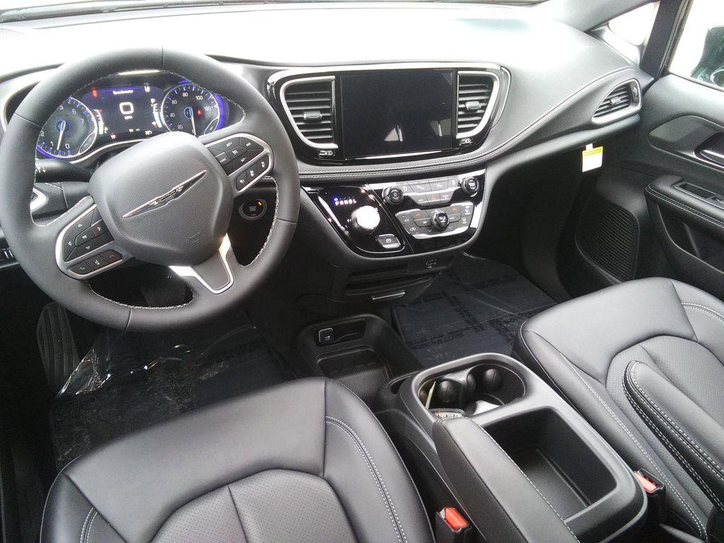 new 2026 Chrysler Pacifica car, priced at $45,977