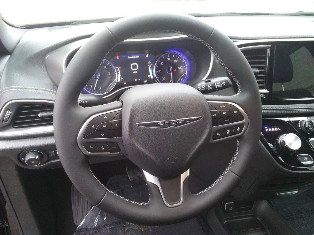 new 2026 Chrysler Pacifica car, priced at $45,977