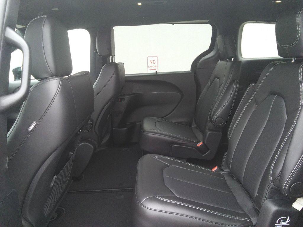 new 2026 Chrysler Pacifica car, priced at $45,977